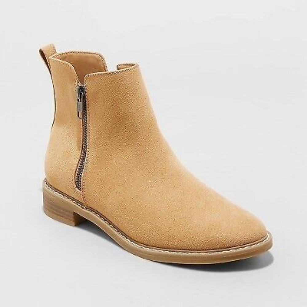 Universal Thread Brenna Boots
